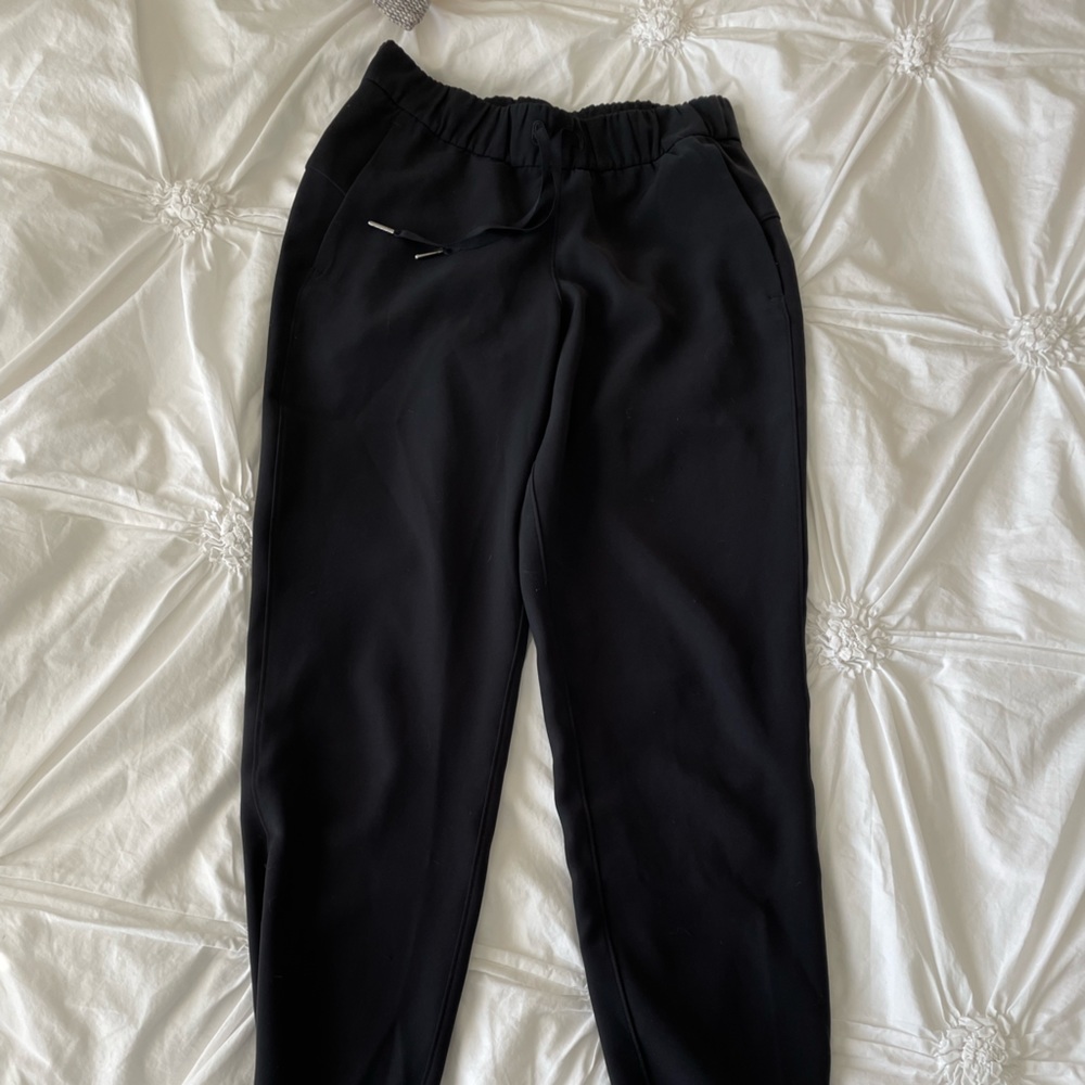 Lululemon Stretch High-Rise Jogger